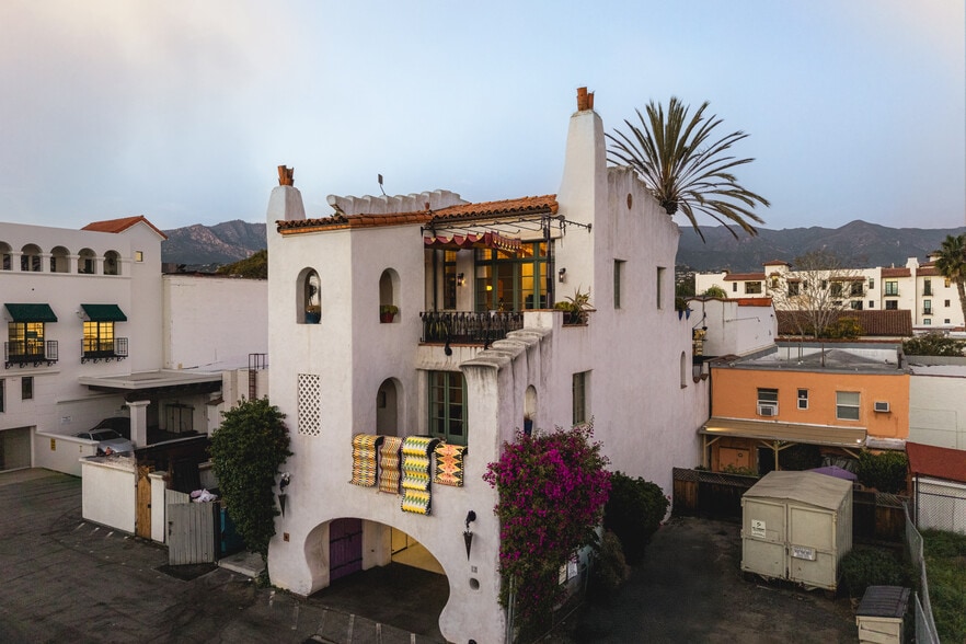 More Photos Of 12 W Gutierrez St, Santa Barbara Storefront Retail Residential For Sale