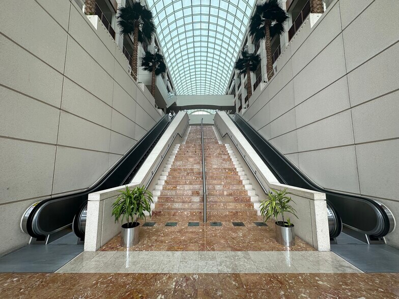 More Photos Of 1000 AAA Dr, Heathrow Office For Lease