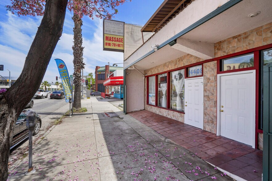 More Photos Of 14406-14410 Ventura Blvd, Sherman Oaks Storefront Retail Office For Lease