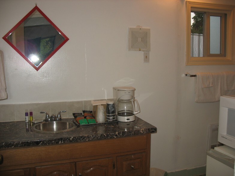 More Photos Of 1627 SE Stephens St, Roseburg Hotel For Sale