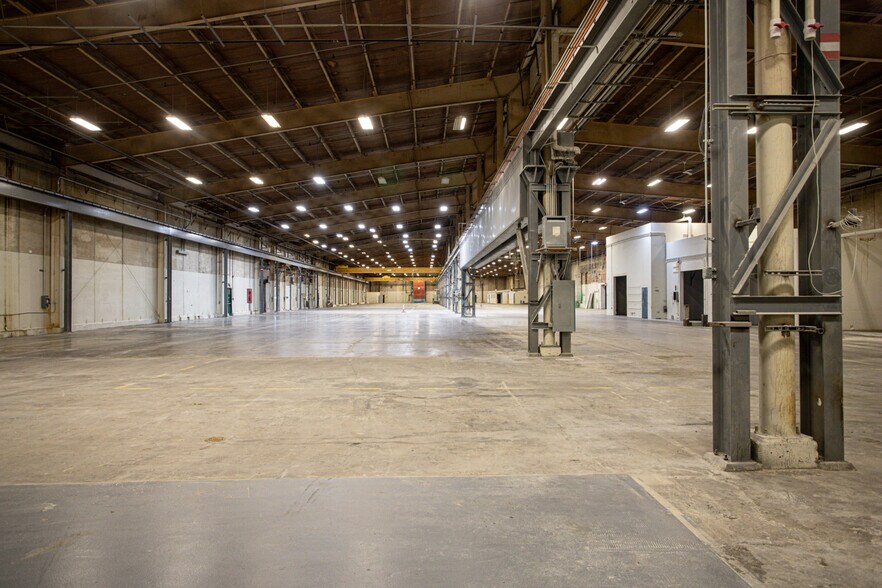 More Photos Of 63 Water St, Fall River Warehouse For Lease