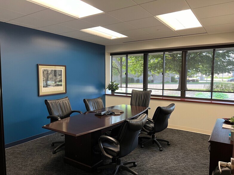 More Photos Of 220 Park Ave S, Saint Cloud Office For Lease