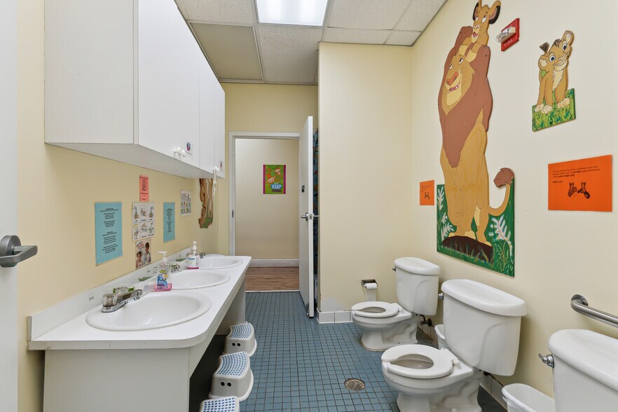 More Photos Of 1550 NE 147th St, North Miami Daycare Center For Sale
