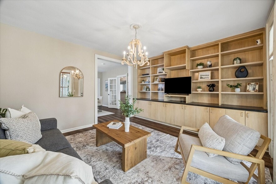 More Photos Of 1812 Kane St, Houston Office Residential For Sale