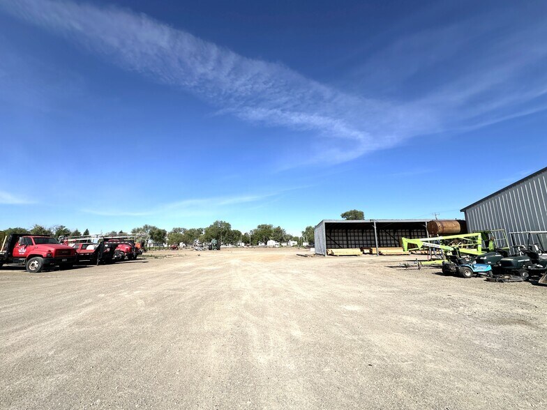 More Photos Of 999 Airbase Rd, Mountain Home Freestanding For Sale