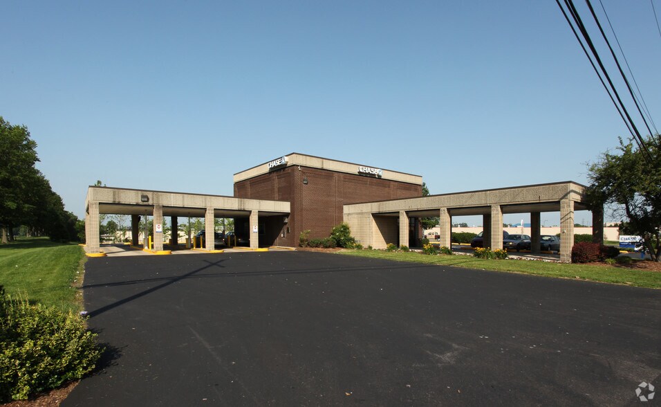 Primary Photo Of 2501 Allison Ln, Jeffersonville Bank For Sale