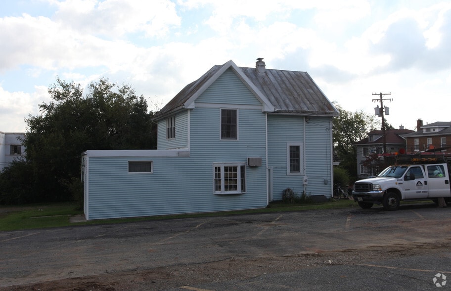 More Photos Of 4312 Hamilton St, Hyattsville Office For Lease