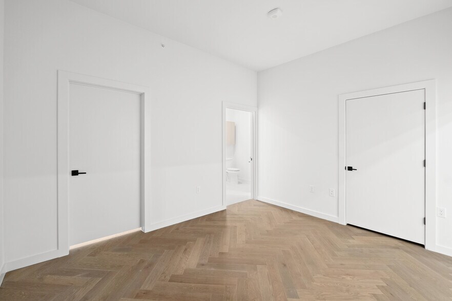 More Photos Of 2209 S First St, Austin Apartments For Sale