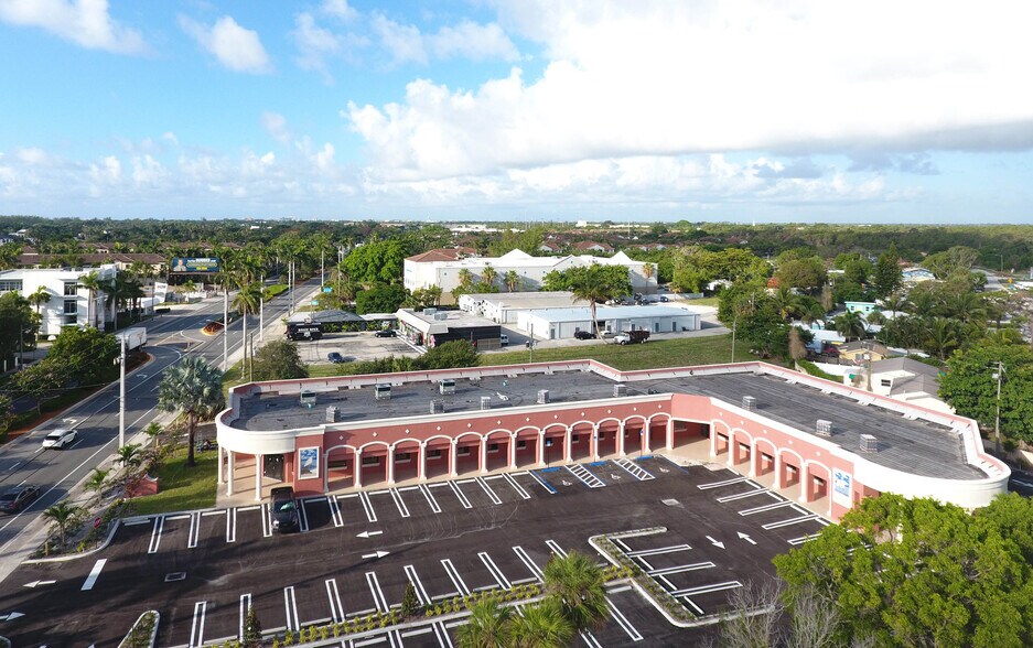 More Photos Of 2923 S Federal Hwy, Boynton Beach General Retail For Lease