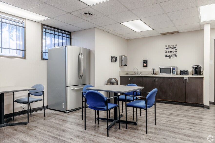 More Photos Of 9725 E Hampden Ave, Denver Unknown For Lease