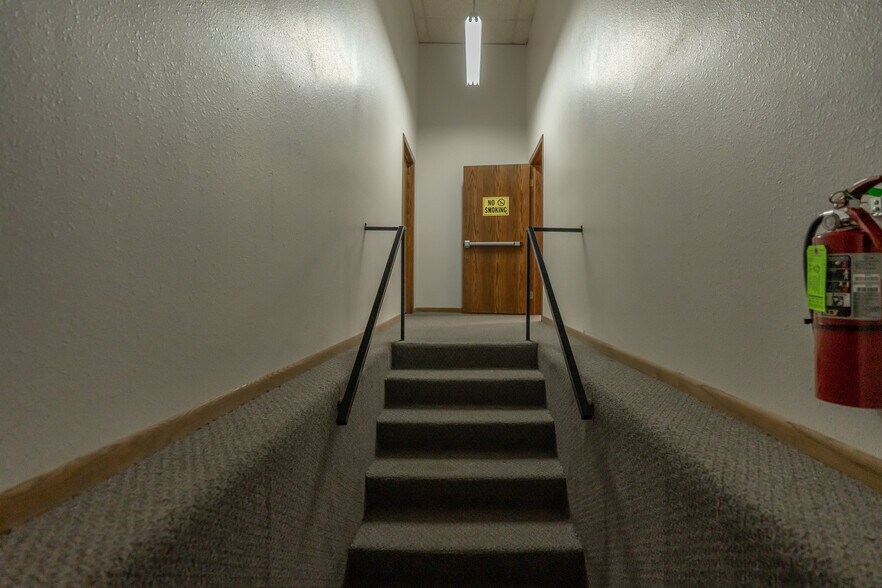 More Photos Of 1100 Basin Ave, Bismarck Flex For Sale