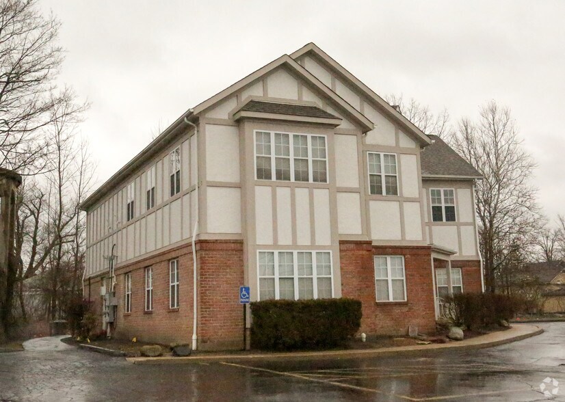 More Photos Of 33165 Solon Rd, Solon Office For Sale