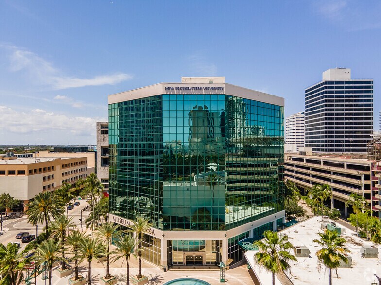 More Photos Of 200 S Andrews Ave, Fort Lauderdale Medical For Lease