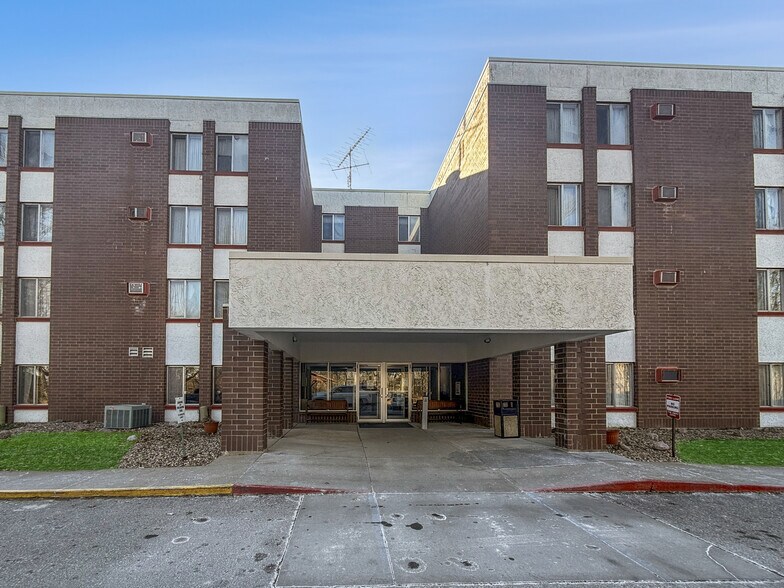 More Photos Of 1020 Shamrock Ln, Centerville Multifamily For Sale