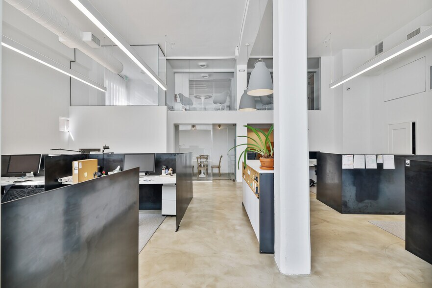 More Photos Of 1033-1037 Polk St, San Francisco Loft Creative Space For Lease