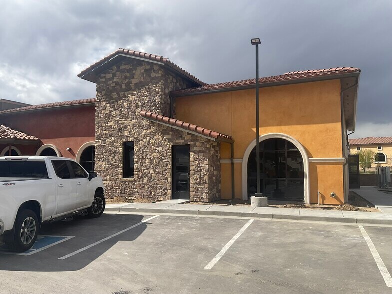 More Photos Of 6885 Tutt Blvd, Colorado Springs Medical For Lease