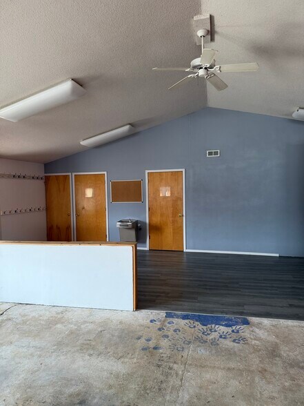 More Photos Of 1430 Main Ave, Fargo General Retail For Lease