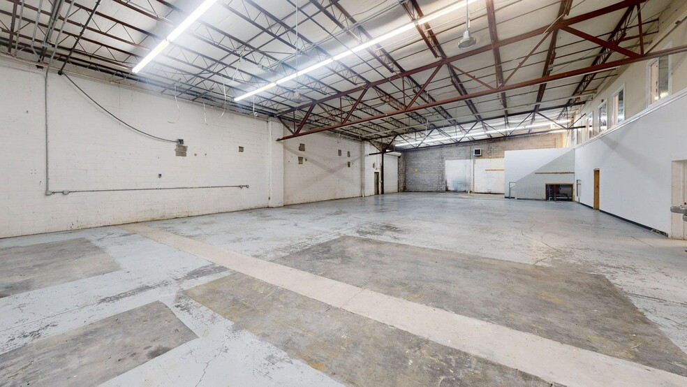 Primary Photo Of 1045 Granada Ave, Nashville Flex For Lease