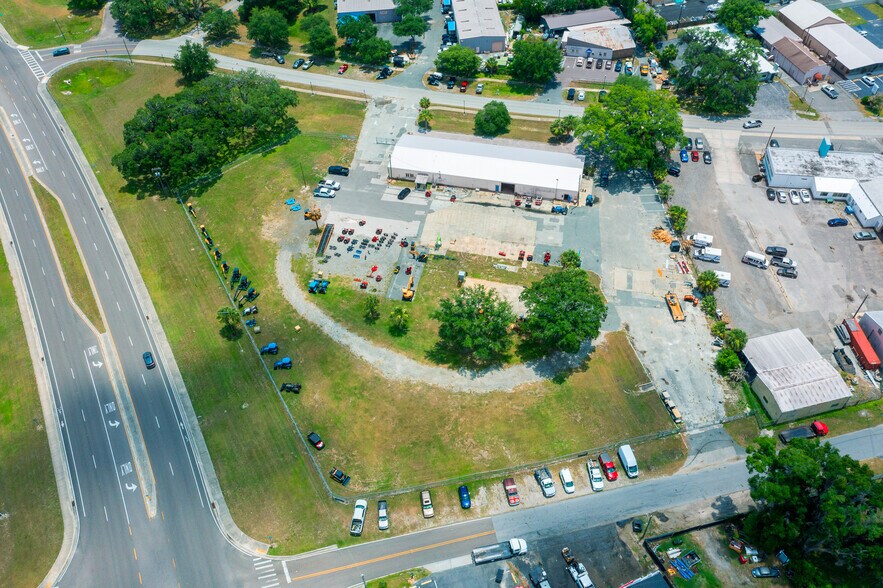More Photos Of 1904 NE Jacksonville Rd, Ocala Warehouse For Lease