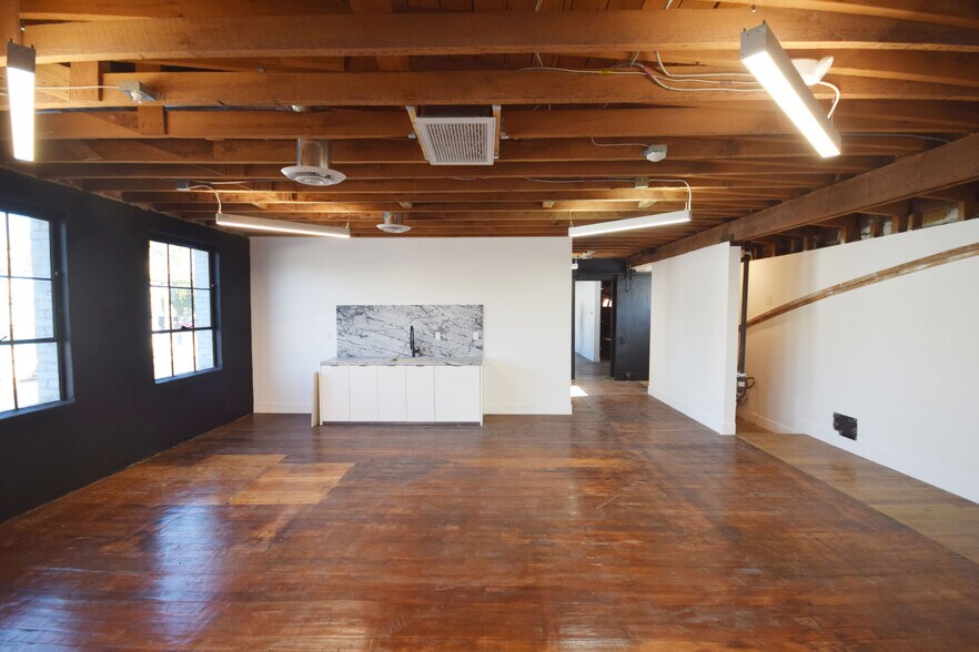 More Photos Of 2210 W Temple St, Los Angeles Warehouse For Sale