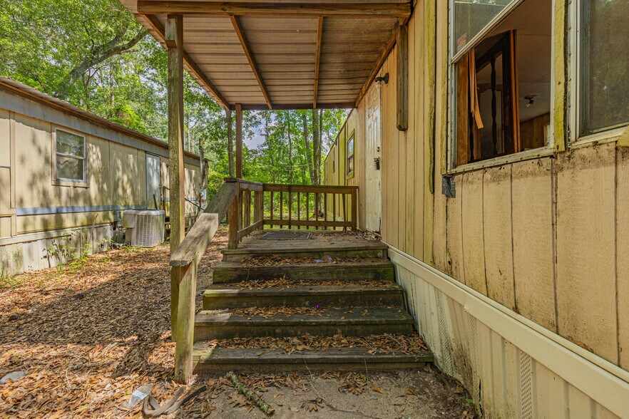 More Photos Of , Splendora Specialty For Sale