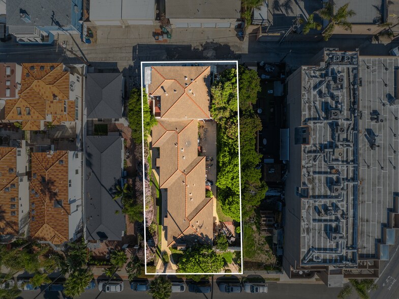 More Photos Of 440-446 Bonair St, La Jolla Apartments For Sale