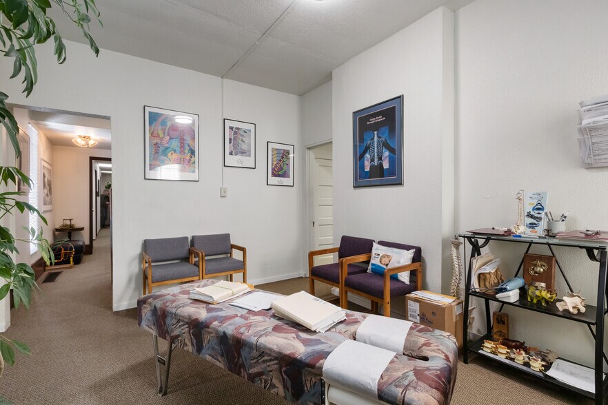 More Photos Of 2040 6th Ave, Tacoma Office For Sale