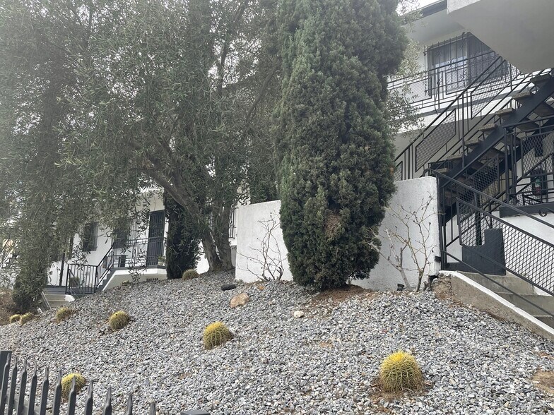 More Photos Of 12111 S Figueroa St, Los Angeles Apartments For Sale