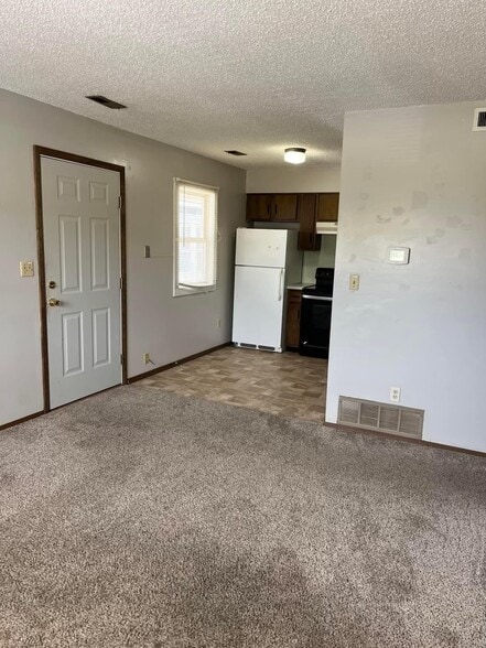 More Photos Of 1220 E Broadway St, Newton Apartments For Sale