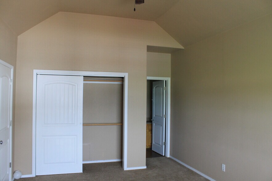 More Photos Of 7295 E HWY 270, Mcalester Apartments For Sale