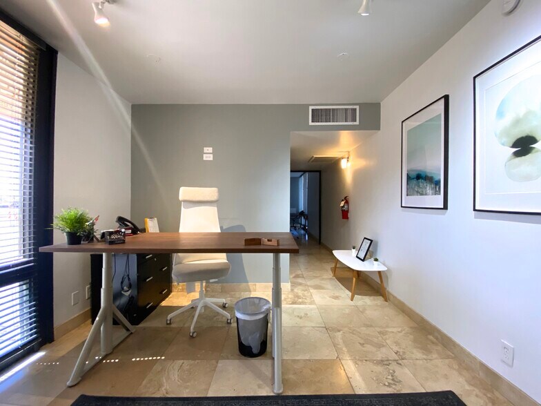 More Photos Of 4331 N 12th St, Phoenix Office Residential For Lease