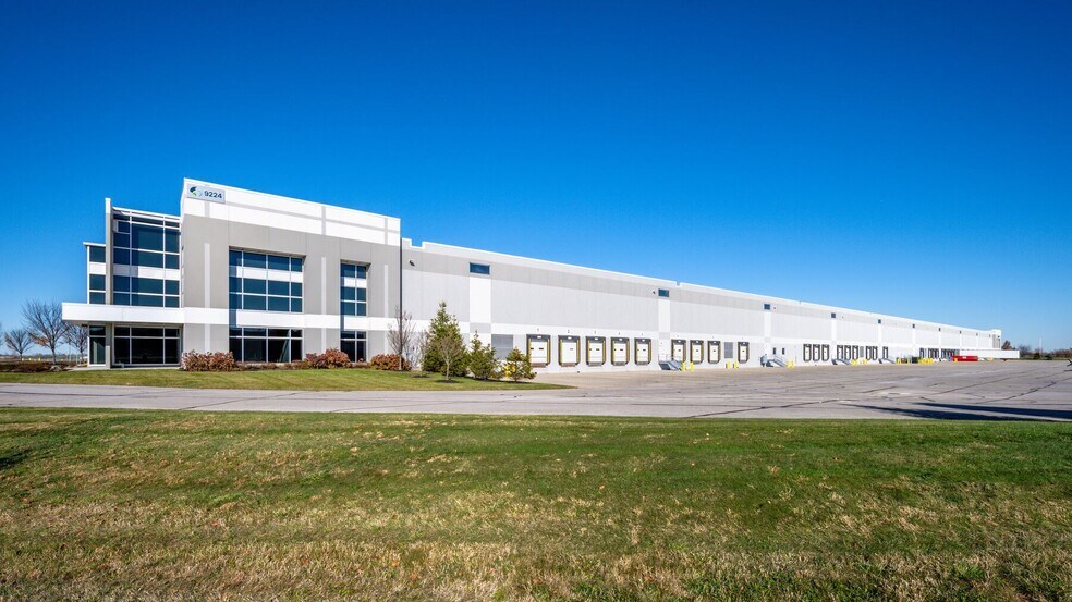 More Photos Of 9224 Intermodal Ct N, Columbus Warehouse For Lease