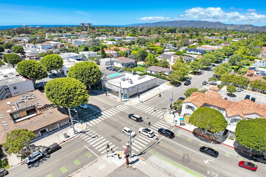 More Photos Of 1031-1033 Montana Ave, Santa Monica Freestanding For Sale