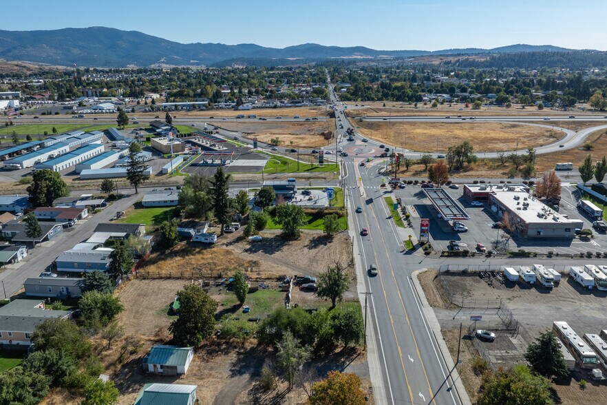 More Photos Of 1204 N Barker Rd, Spokane Valley Freestanding For Lease