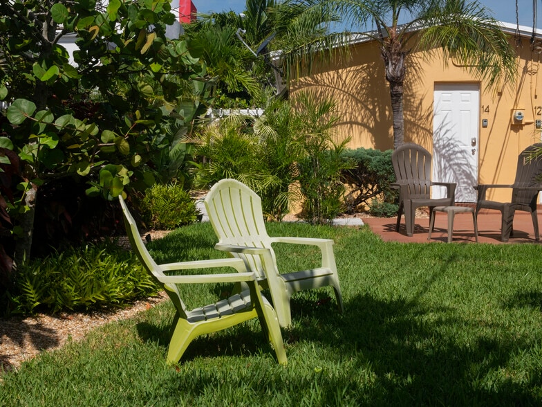 More Photos Of 297 NE 6th Ave, Delray Beach Hotel For Sale