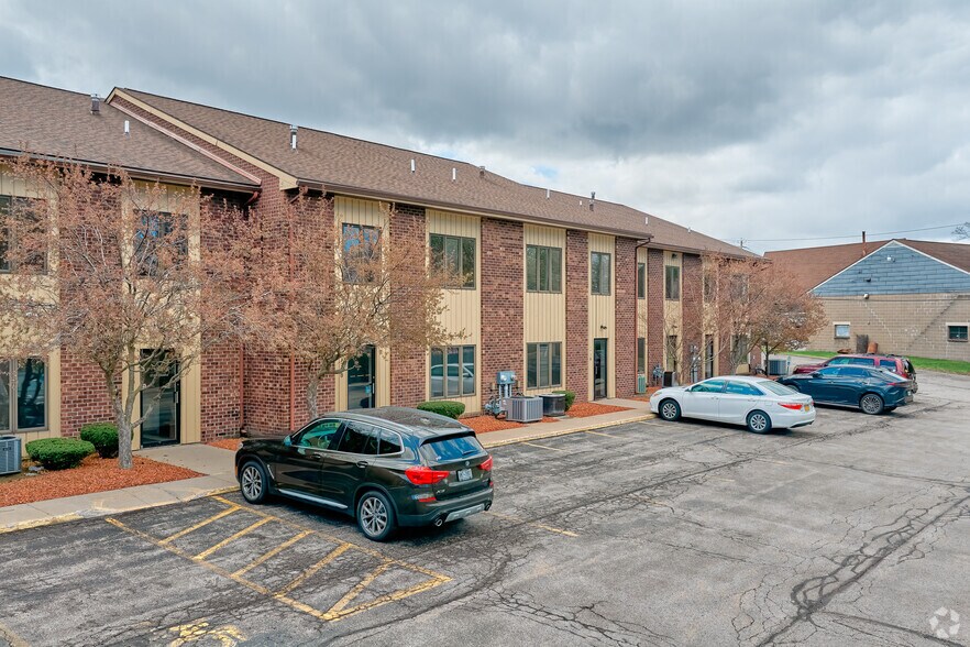 More Photos Of 1724-1742 E Ridge Rd, Rochester Medical For Sale