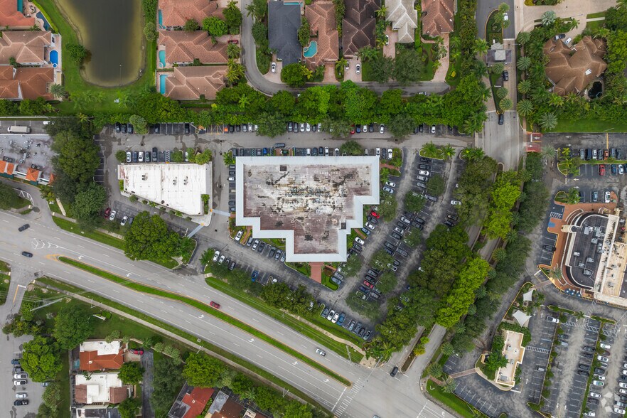 More Photos Of 21301 Powerline Rd, Boca Raton Medical For Sale