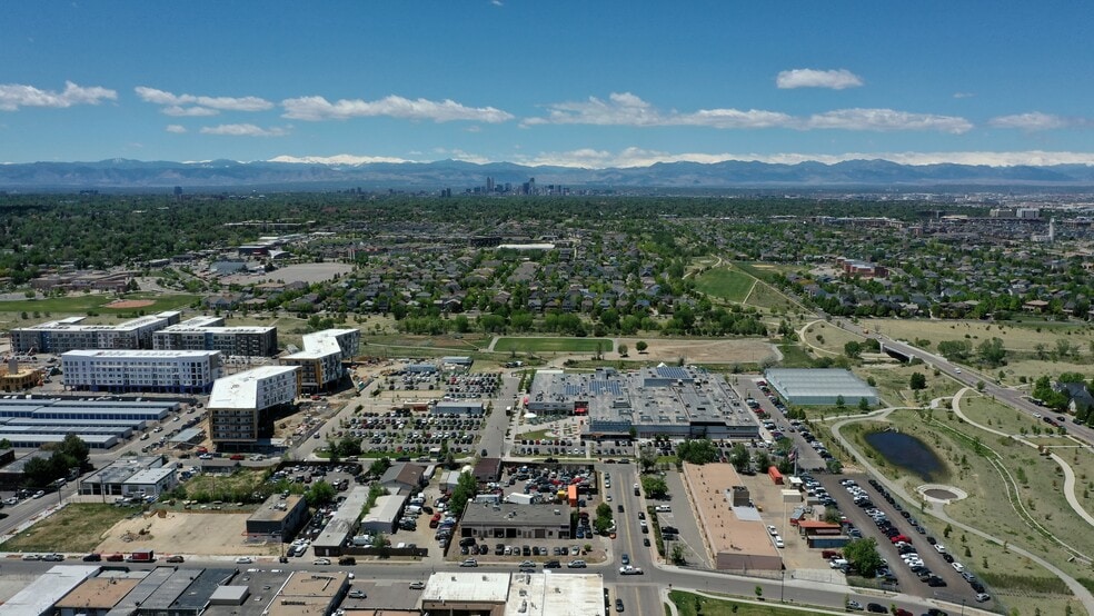 More Photos Of 2323 Dayton St, Aurora Freestanding For Lease