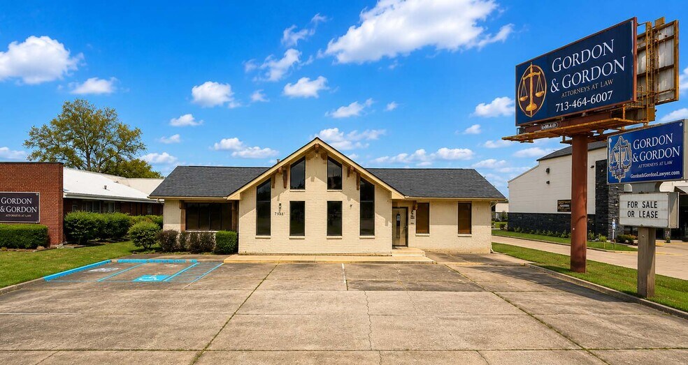 More Photos Of 2118 Airline Dr, Bossier City Office For Sale