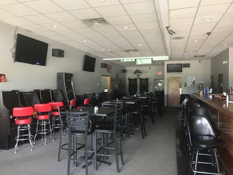 More Photos Of 12015-12033 Antioch Rd, Trevor Freestanding For Lease