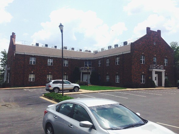 More Photos Of 225 S Main St, O'Fallon Office For Sale
