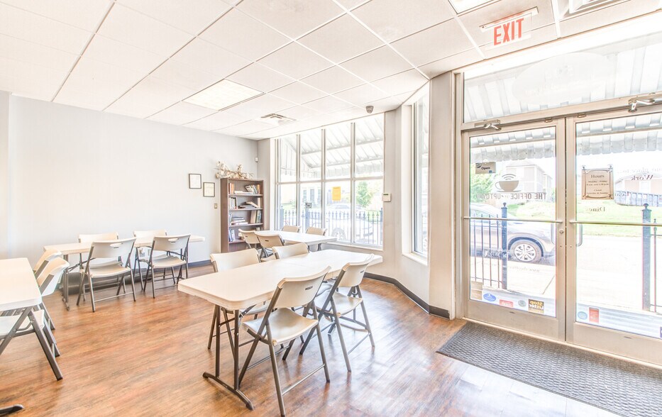 More Photos Of 592-594 N 2nd St, Memphis Freestanding For Sale