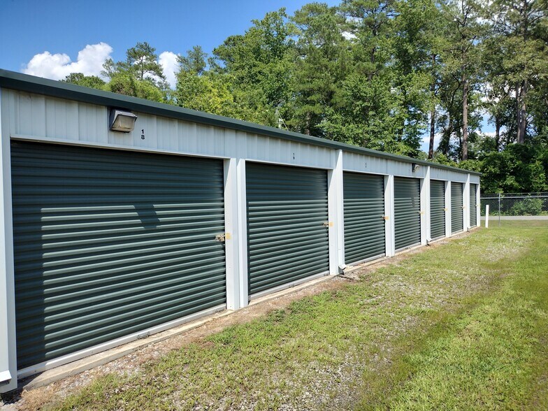 More Photos Of 372 S 4th St, Saint Pauls Self Storage For Sale