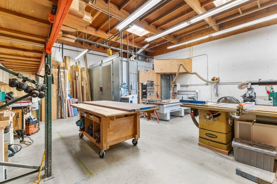 More Photos Of 1130 Industrial Ave, Petaluma Light Manufacturing For Sale
