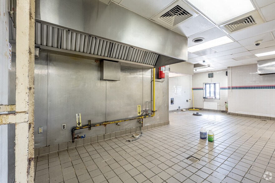 More Photos Of 4115 Rossville Blvd, Chattanooga Fast Food For Sale