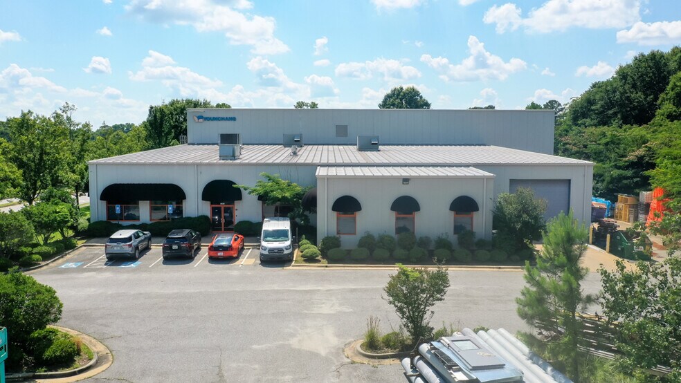 Primary Photo Of 1132 W Veterans Blvd, Auburn Manufacturing For Sale