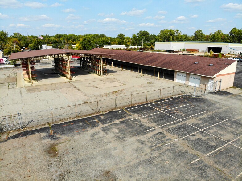 More Photos Of 1325 E Jolly Rd, Lansing Warehouse For Sale