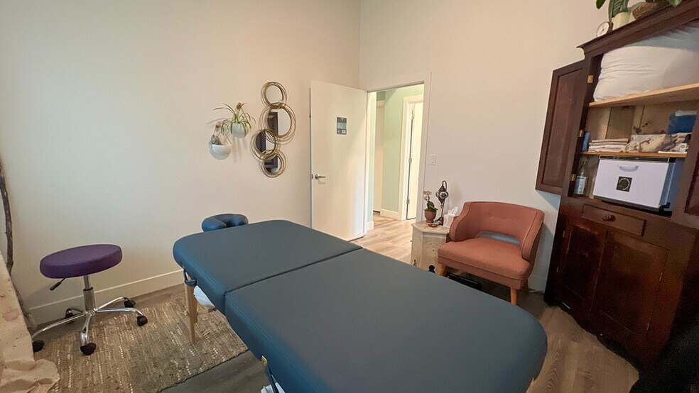 More Photos Of 310 W Baseline Rd, Lafayette Office For Sale