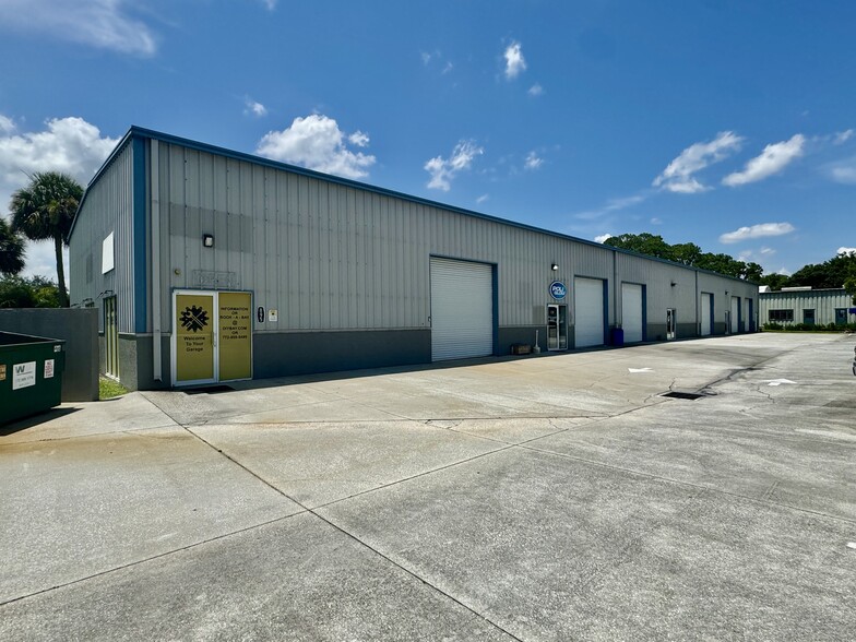 Primary Photo Of 865 35th Ct SW, Vero Beach Warehouse For Lease