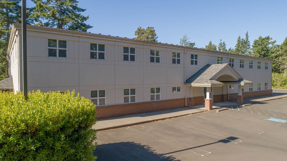 More Photos Of 705 9th St, Florence Medical For Lease